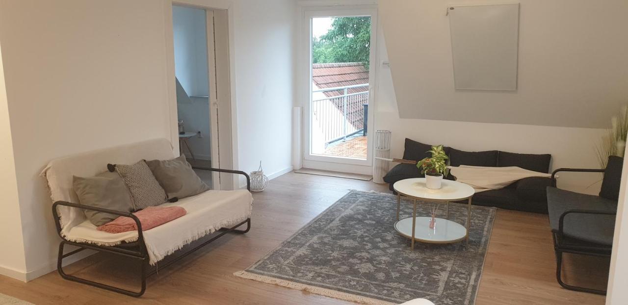Frisch Renoviert Mit Dachterrasse - Geniesse Ruhe Und Grun Nahe Neustadt Aisch Neustadt an der Aisch Exterior photo